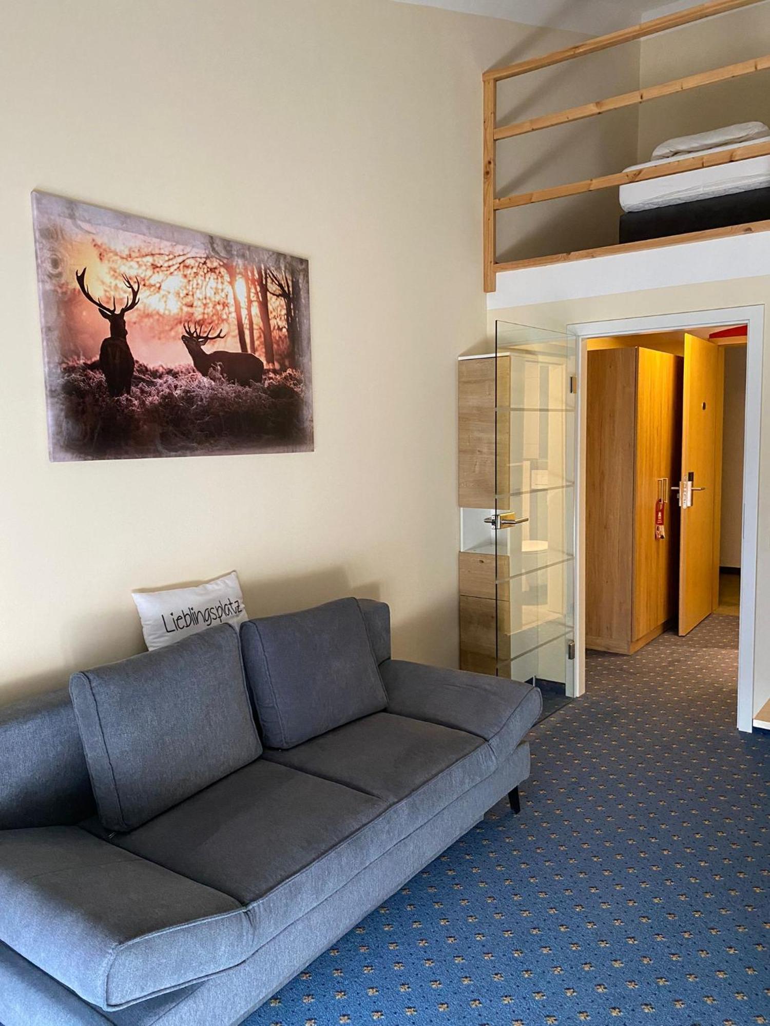 Flair Hotel Landgasthof Roger Лёвенштайн Экстерьер фото